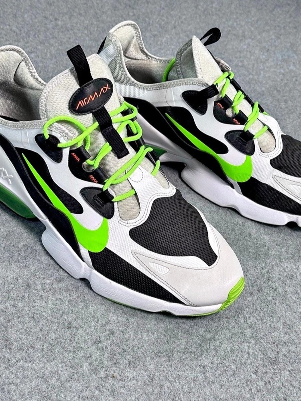 Nike Air Max Infinity 2 Neon Men's Size 13 White Black Green